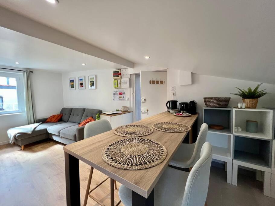 F2 *La Treille* Centre Historique Clermont Fd 3P Apartment ภายนอก รูปภาพ