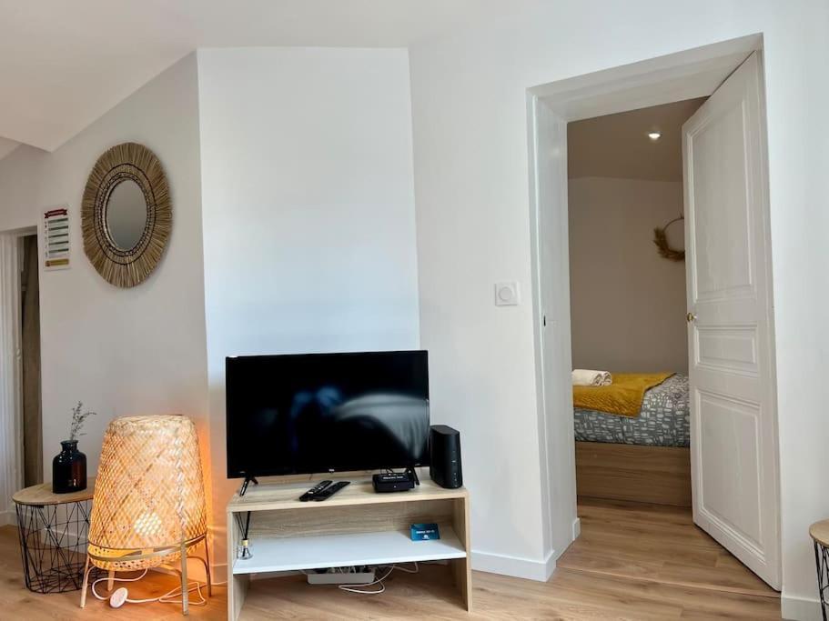 F2 *La Treille* Centre Historique Clermont Fd 3P Apartment ภายนอก รูปภาพ
